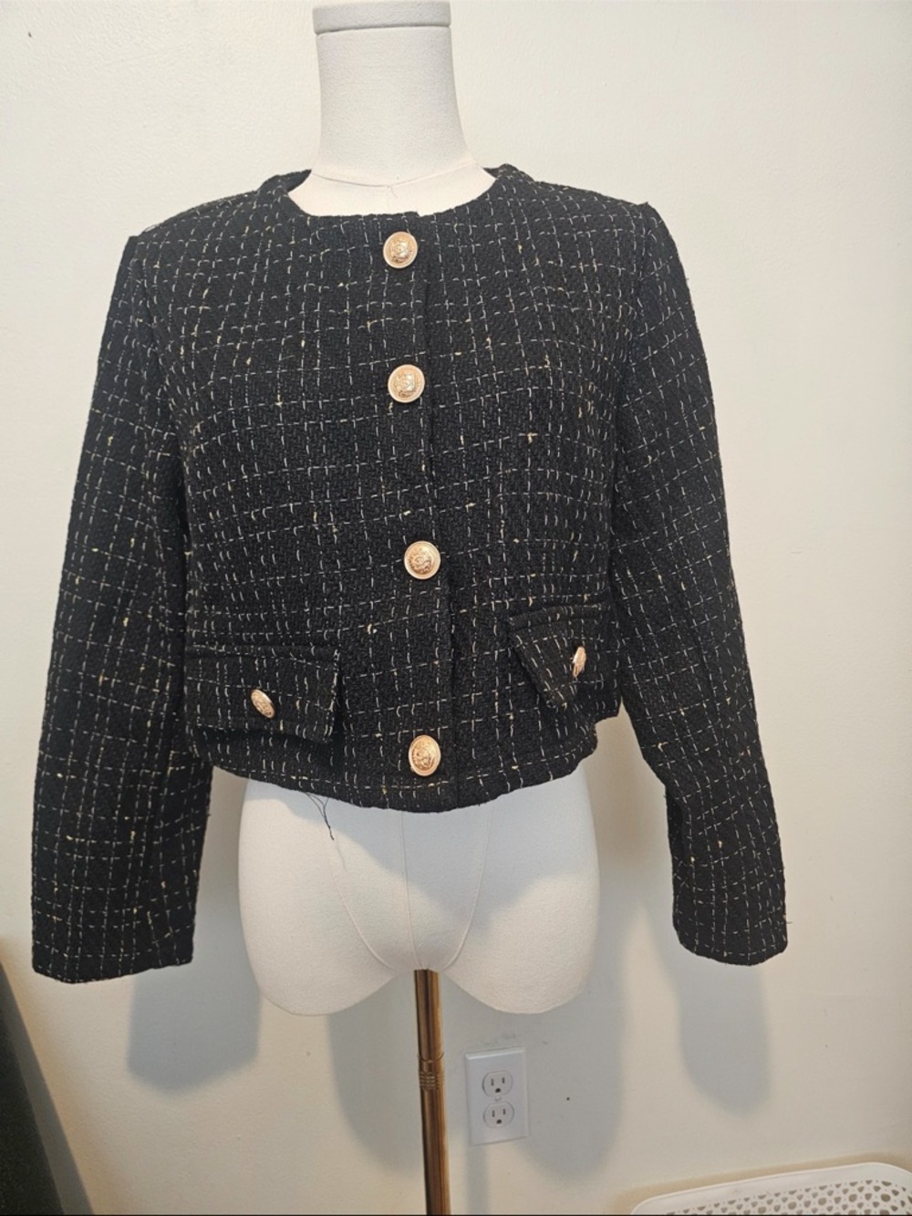 Black Tweed Button-Front Cropped Jacket
